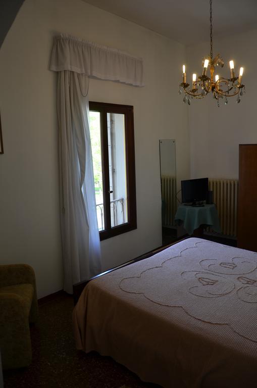 Hotel Terme Regina Villa Adele Abano Terme Chambre photo
